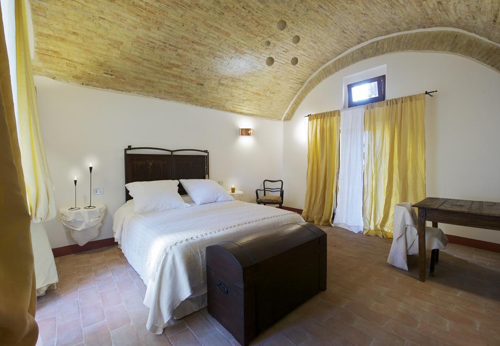 Torre Della Botonta Bed & Breakfast Castel Ritaldi Room photo